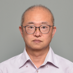 Prof. Dr. Takashiro   Akitsu
